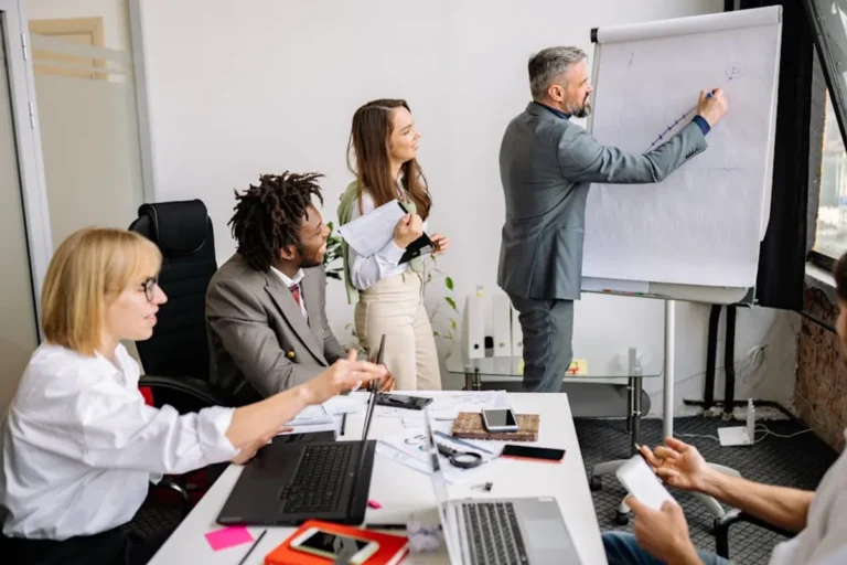 Business Coaching vs Consulting: What’s the Difference?