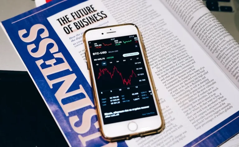 Ccl Stock: Price, Outlook, Risks, and Market Signals