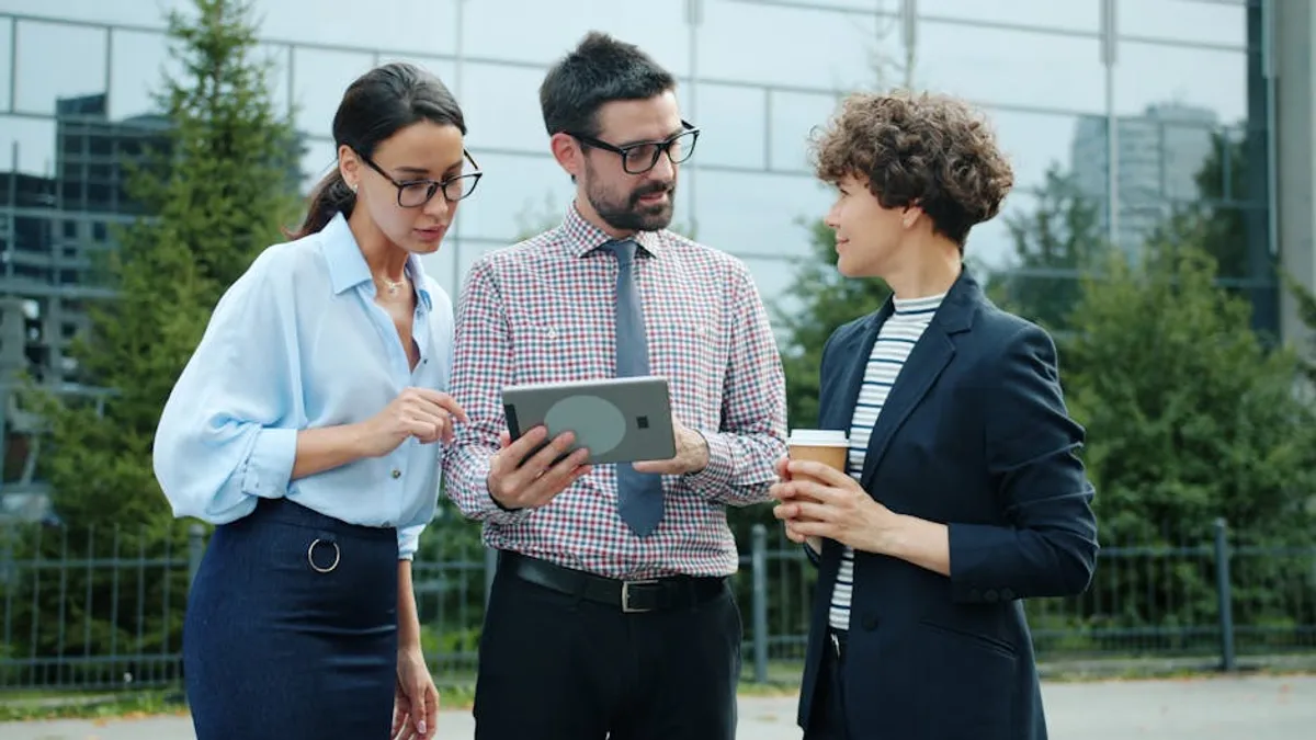 How to Build a Business Consulting Strategy